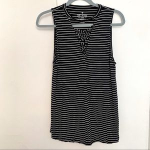 American eagle soft and sexy black and white tank